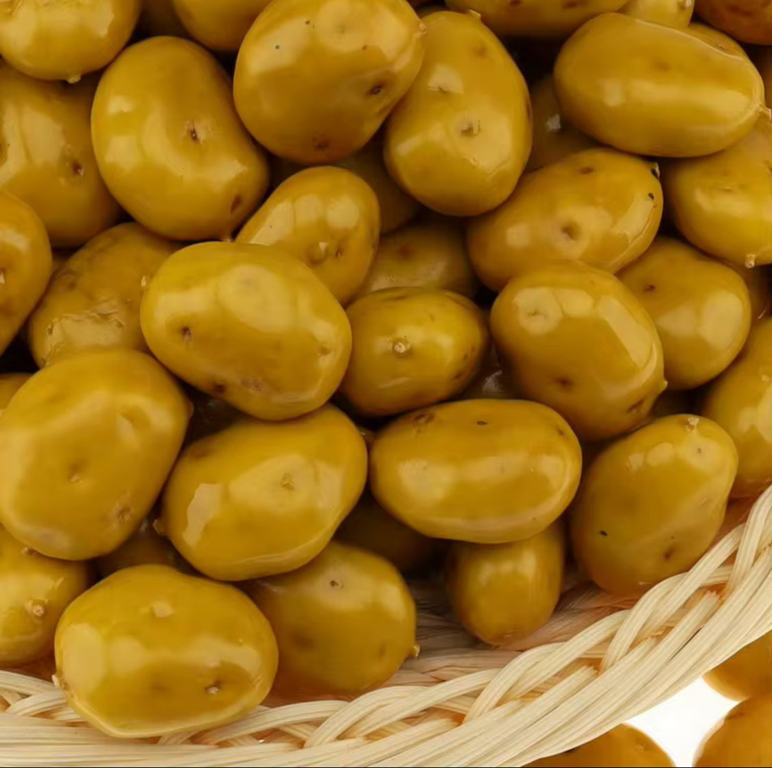 Mini Faux Potatoes - 40 Pack Realistic Looking Fake Potatoes for Kitchen Decor & Food Photography Decorative Fruit Ornaments Plants